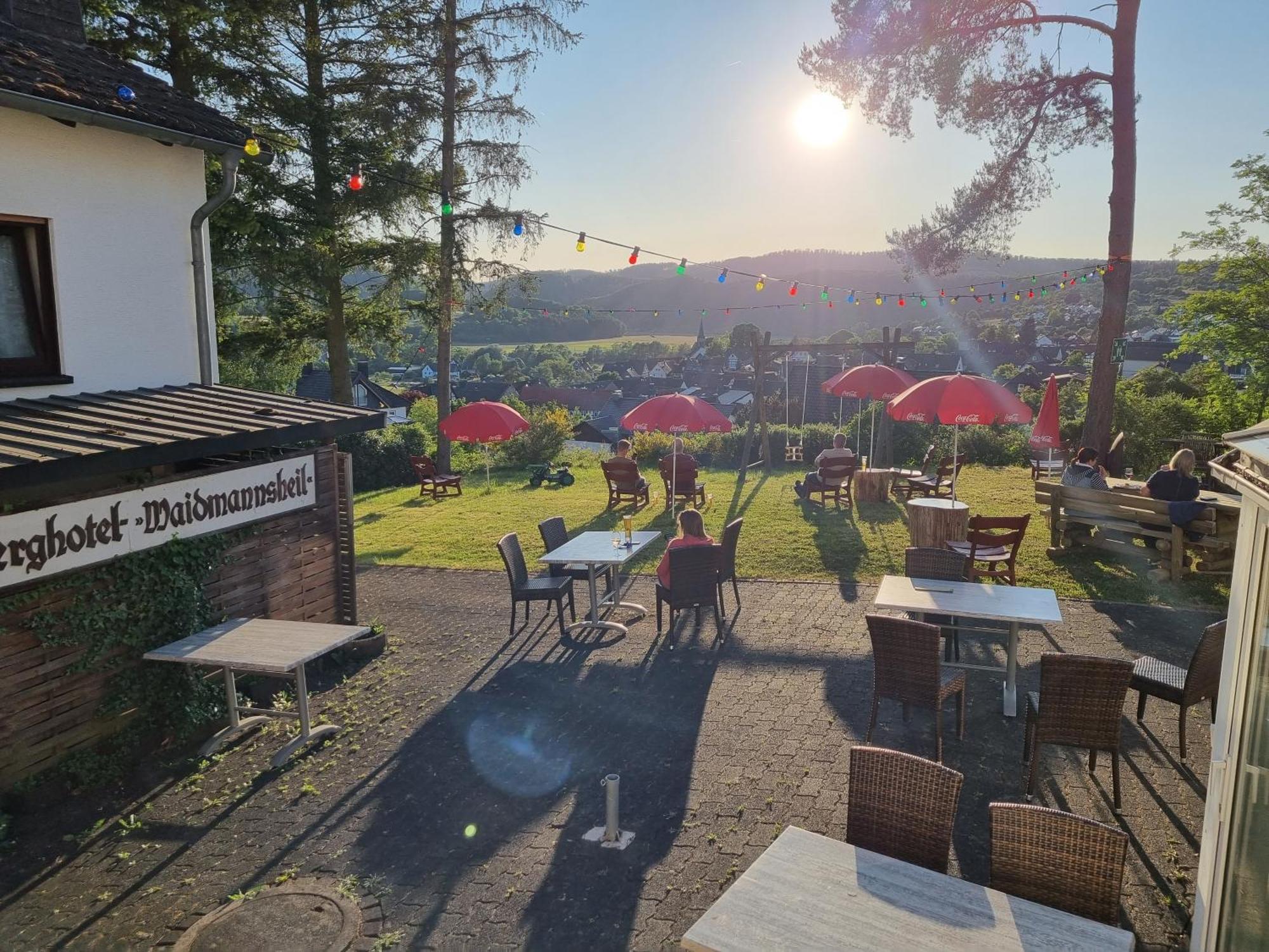 Berghotel Waidmannsheil Battenberg  Luaran gambar